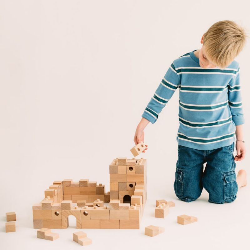 Blocs de construction en bois FSC Brick A Block Builder (59 pièces) Sarbakane Ambiance 4