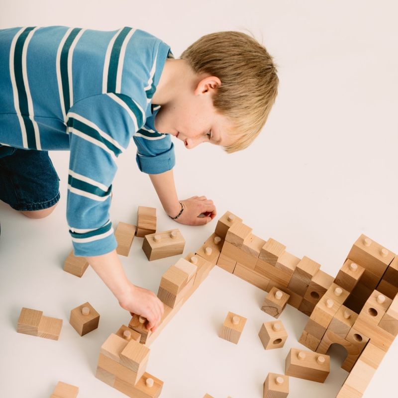 Blocs de construction en bois FSC Brick A Block Builder (59 pièces) Sarbakane Ambiance 5