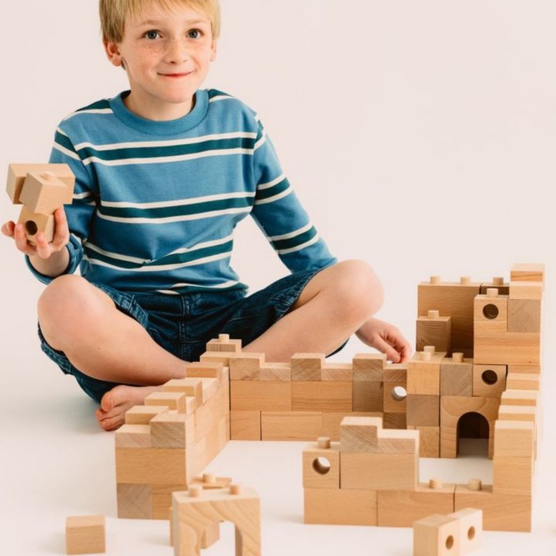 Blocs de construction en bois FSC Brick A Block Builder (59 pièces) Sarbakane Ambiance 6