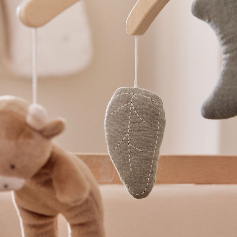 Mobile musical avec bras en bois Orso et Fluffy Noukie's Ambiance 4