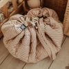 Tapis de jeu 2 en 1 Noomad Organic Soft Stripes Brown Play&Go Ambiance 7