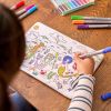 Trousse à colorier lavable et réutilisable Sirènes avec 10 feutres Eatsleepdoodle Ambiance 5