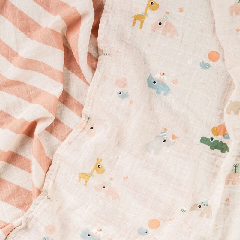 Lot de 2 langes Celebration Rose (65x65 cm) Done by Deer Produit 3