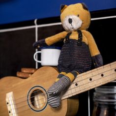 Peluche chat Lulu Les Moustaches (27 cm)