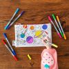 Trousse à colorier lavable et réutilisable Espace avec 10 feutres Eatsleepdoodle Ambiance 5