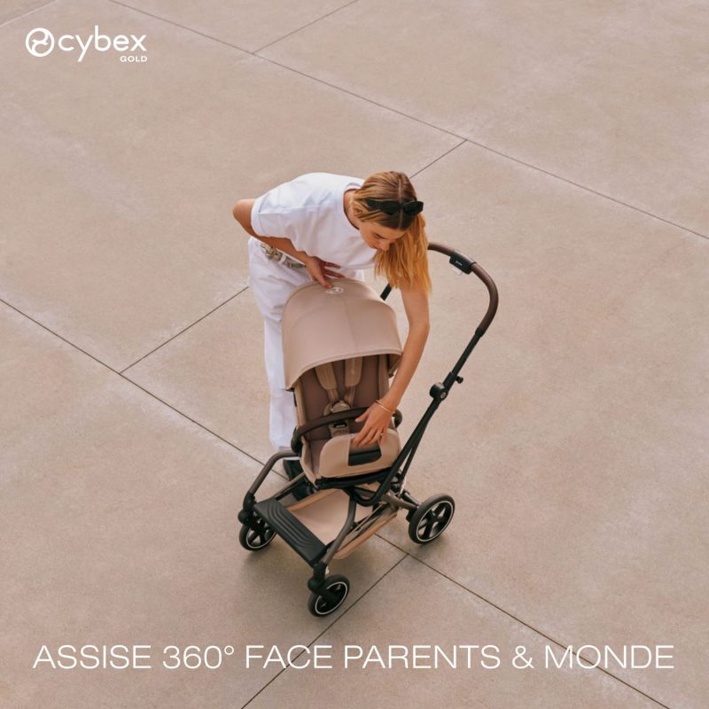 Poussette Compacte et Rotative Eezy S Twist+2 Châssis Taupe et Siège Almond Beige Cybex Ambiance 4