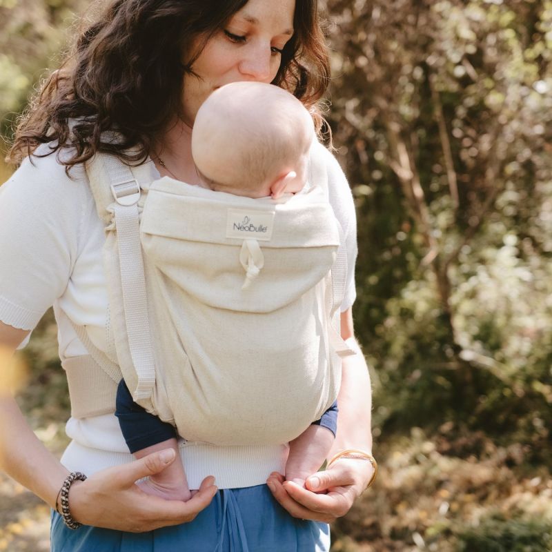 Porte bébé préformé Néo Lin Naturel V3 NéoBulle Ambiance 2