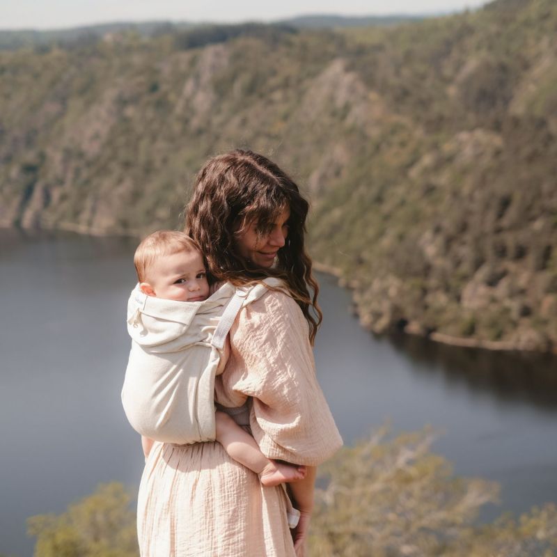 Porte bébé préformé Néo Lin Naturel V3 NéoBulle Ambiance 3