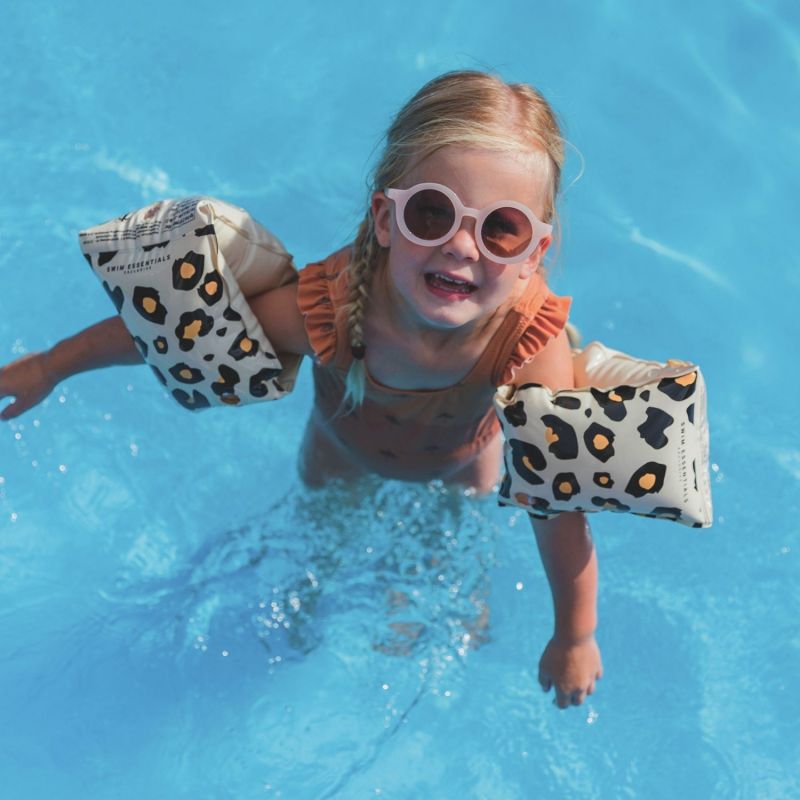 Brassards de natation Léopard beige (2-6 ans) Swim Essentials Ambiance 4