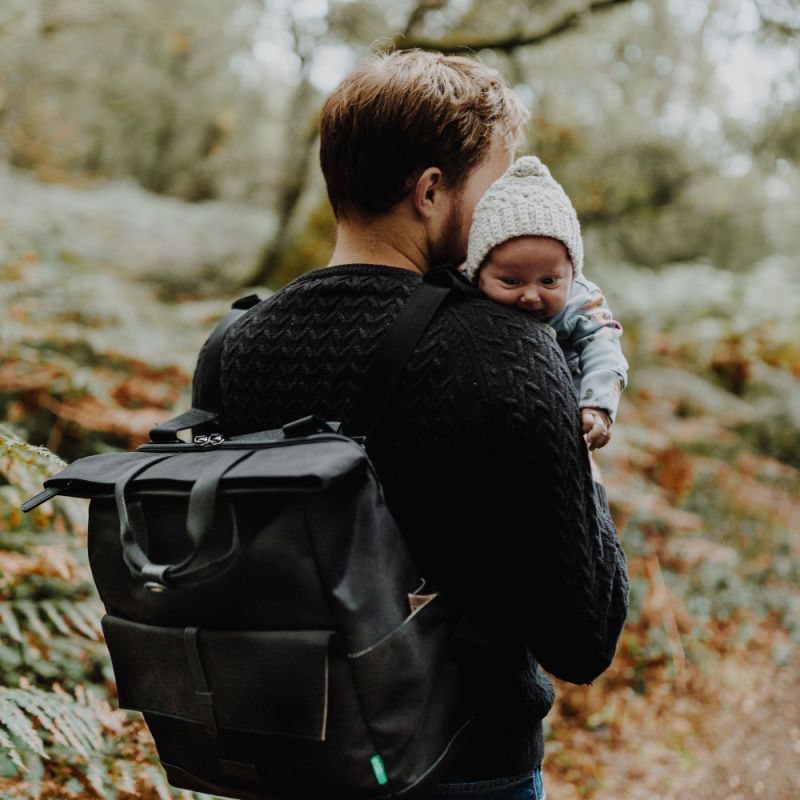 Sac à dos à langer Quinn Eco noir Babymel Ambiance 2