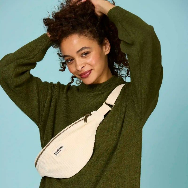 Sac banane Olivia Velours Beige Hindbag Ambiance 6