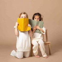 Protège carnet de santé amande