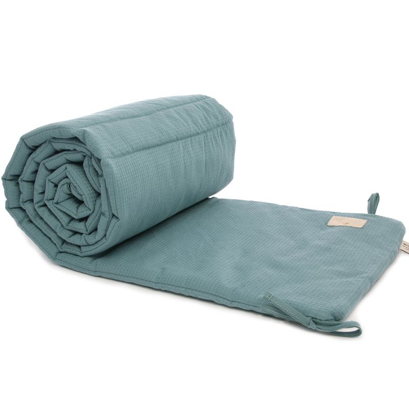 Tour de lit Nest bleu vert Nid d'abeille (pour lits 60 x 120 et 70 x 140 cm) Nobodinoz