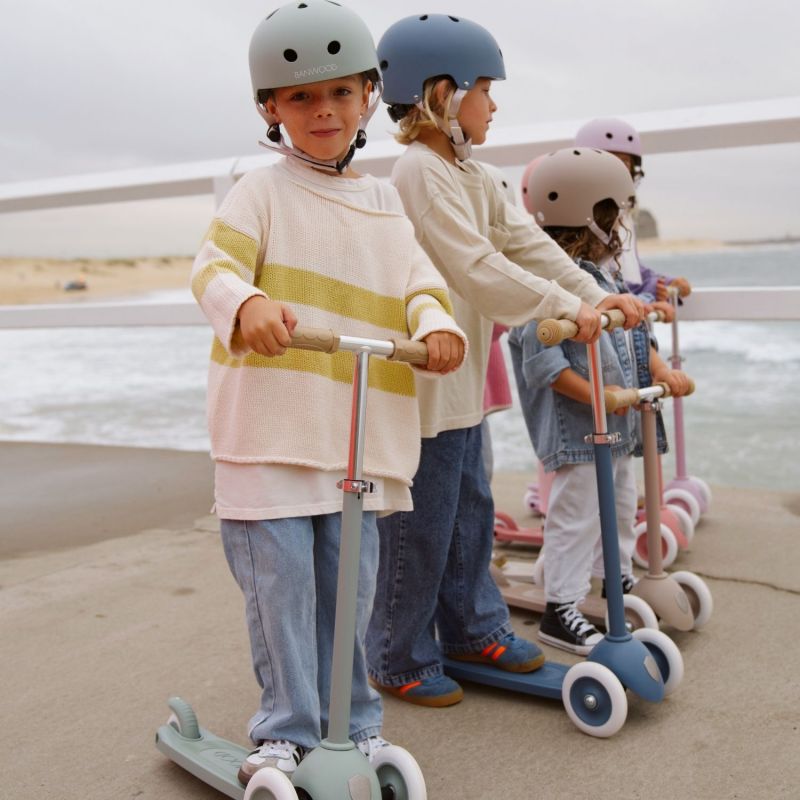 Casque ECO Clay (3-7 ans, 50-54 cm) Banwood Ambiance 2