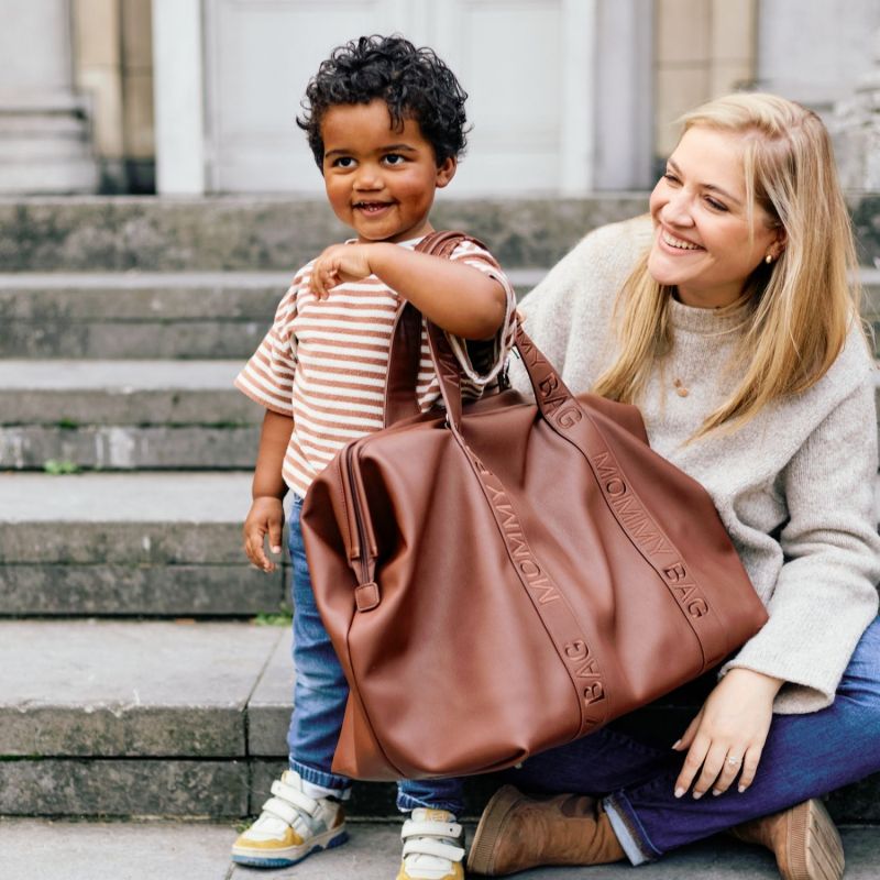 Sac à langer Mommy Bag Signature Simili cuir marron foncé Childhome Ambiance 7