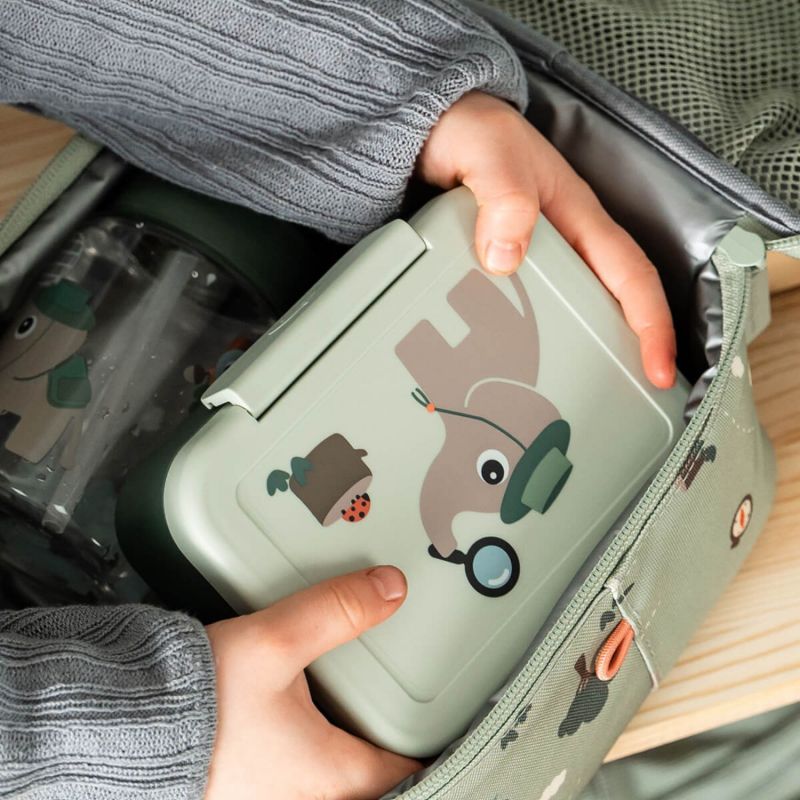 Boîte à goûter avec piques snack Tiny trails Vert Done by Deer Ambiance 2