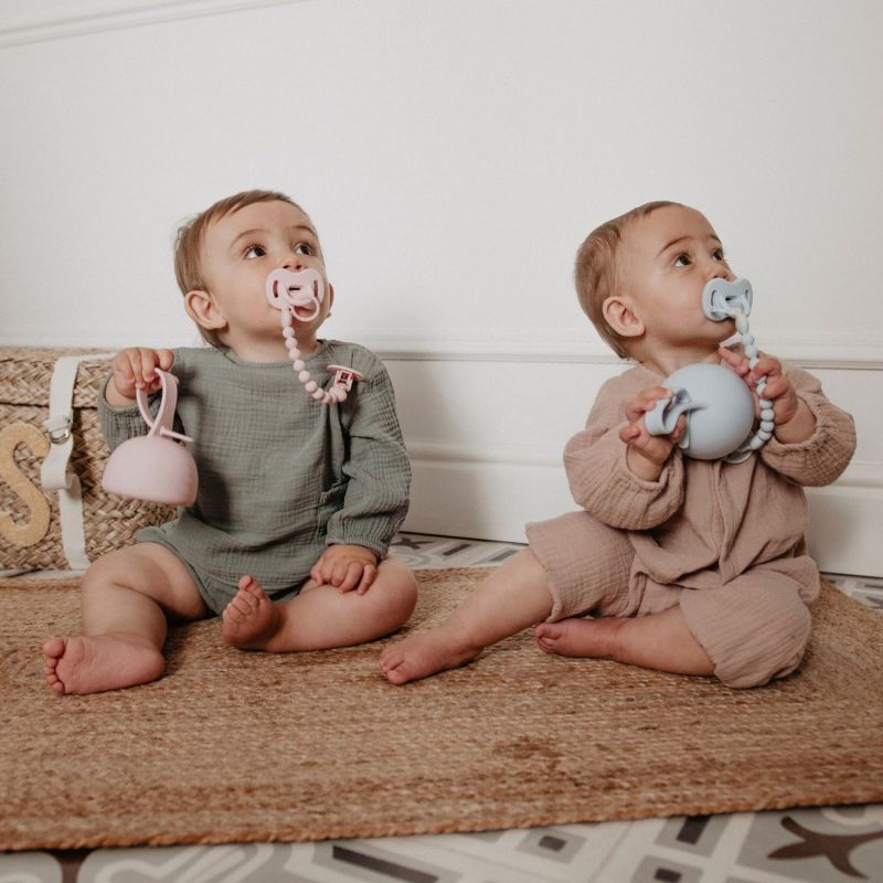 Sucette réversible SXPro Colour Essence Bleu (0-6 mois) Suavinex Ambiance 4