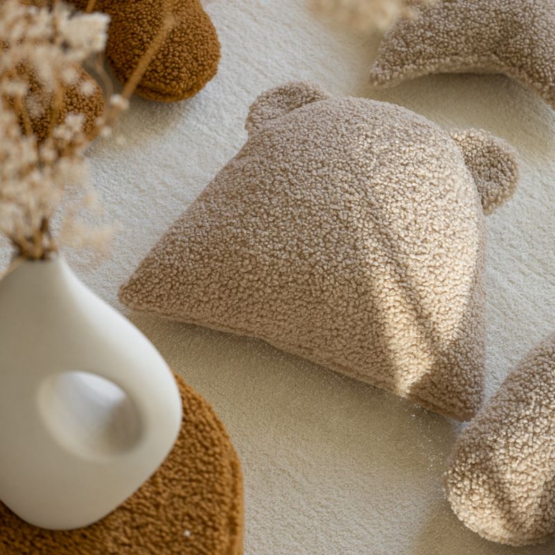 Coussin ours Biscuit molletonné Wigiwama Ambiance 5