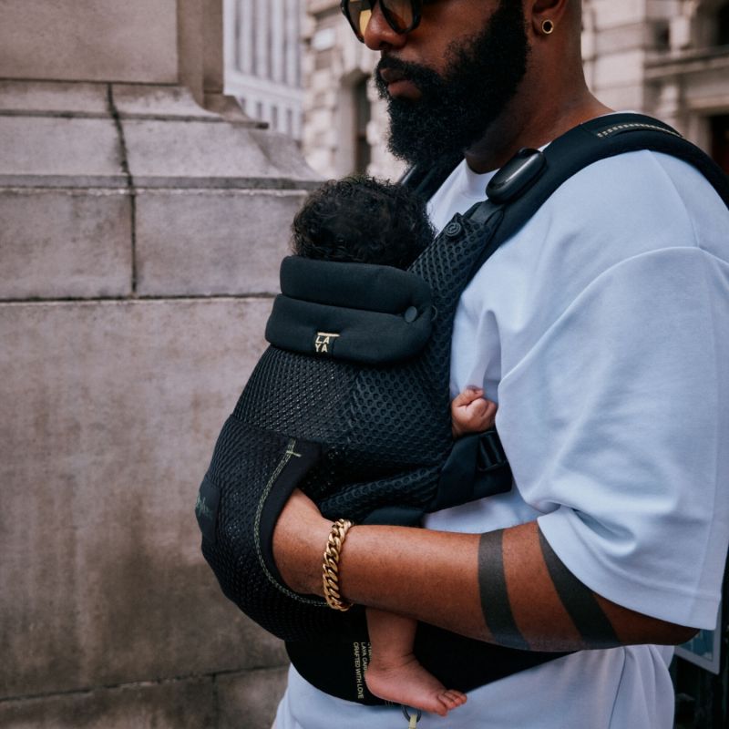 Porte-bébé LAYA Magic Black Cybex Ambiance 7