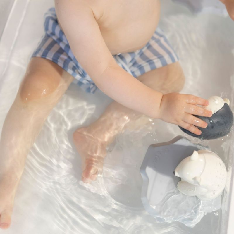 Jouet de bain Ours Polaire Oli & Carol Ambiance 8