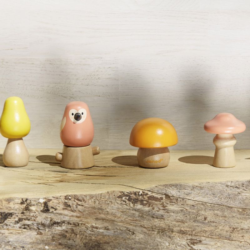 Image d'ambiance de présentation du produit Jouet en bois Oiseaux et Champignons WWF - Janod