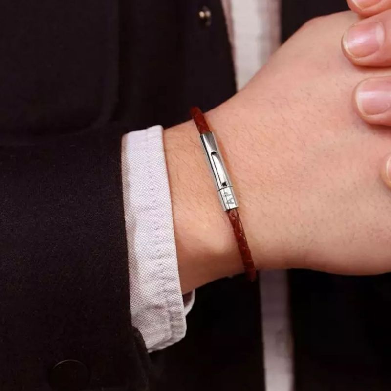 Bracelet papa tressé cuir Marron (personnalisable) Petits trésors Ambiance 2