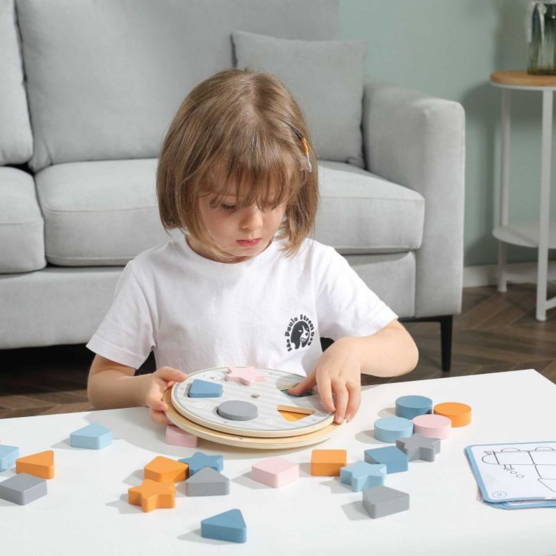 Jeu d'activités Apprendre les formes et les couleurs Sapin Malin Ambiance 1