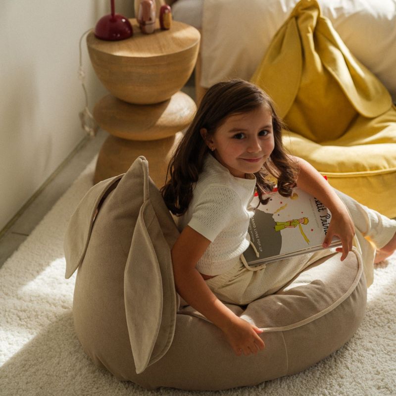 Pouf lapin Dusty Beige Wigiwama Ambiance 4