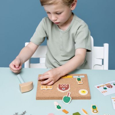 Jeu de clous en bois Ferme