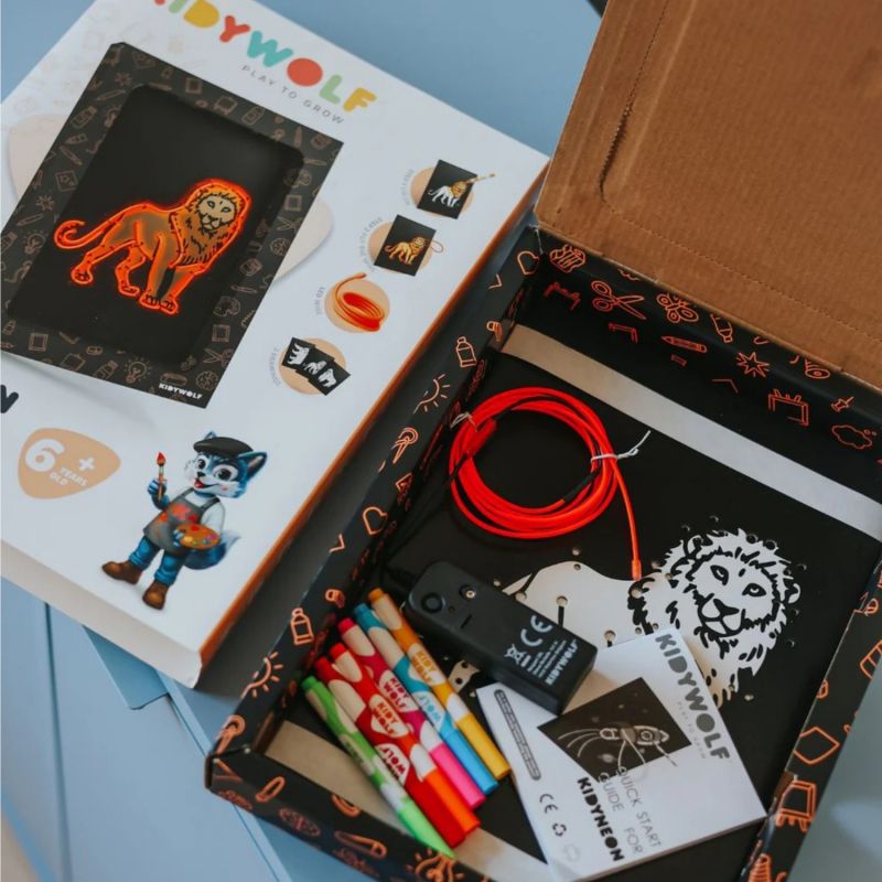 Kit création déco murale lumineuse KIDYNEON Animaux KIDYWOLF Ambiance 8