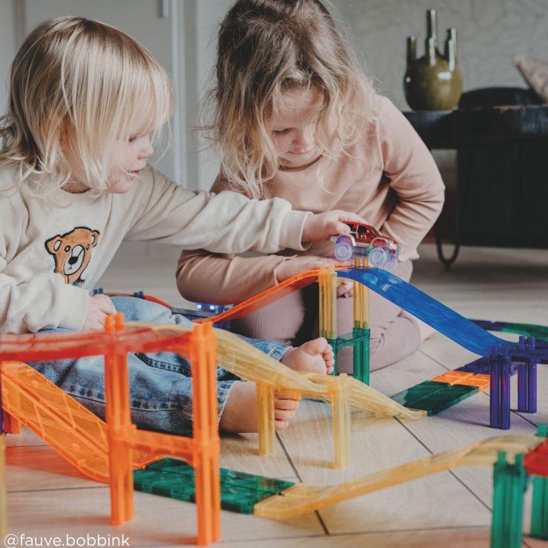 Kit de construction magnétiques circuit de couleur vive (65 pièces) Cleverclixx Ambiance 4