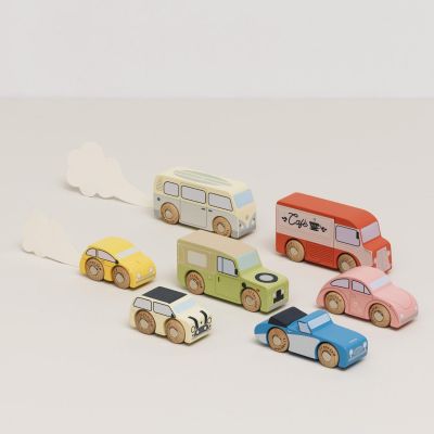 Set de 7 voitures rétro en bois FSC