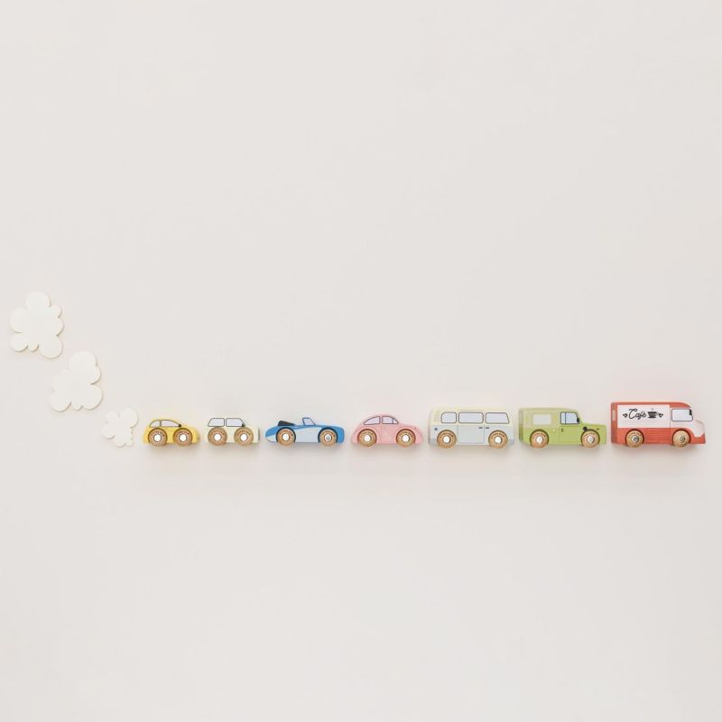 Set de 7 voitures rétro en bois FSC Le Toy Van Ambiance 9