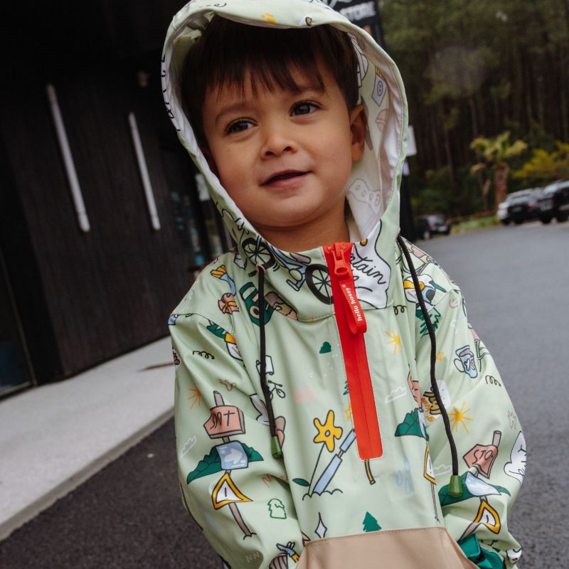 Poncho de pluie Mountain Ride (4-6 ans) Hello Hossy Ambiance 8