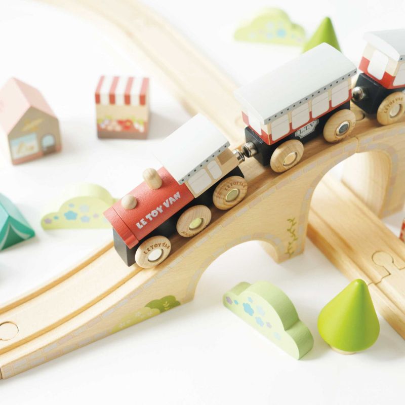 Circuit de train en 8 en bois FSC Le Toy Van Ambiance 8