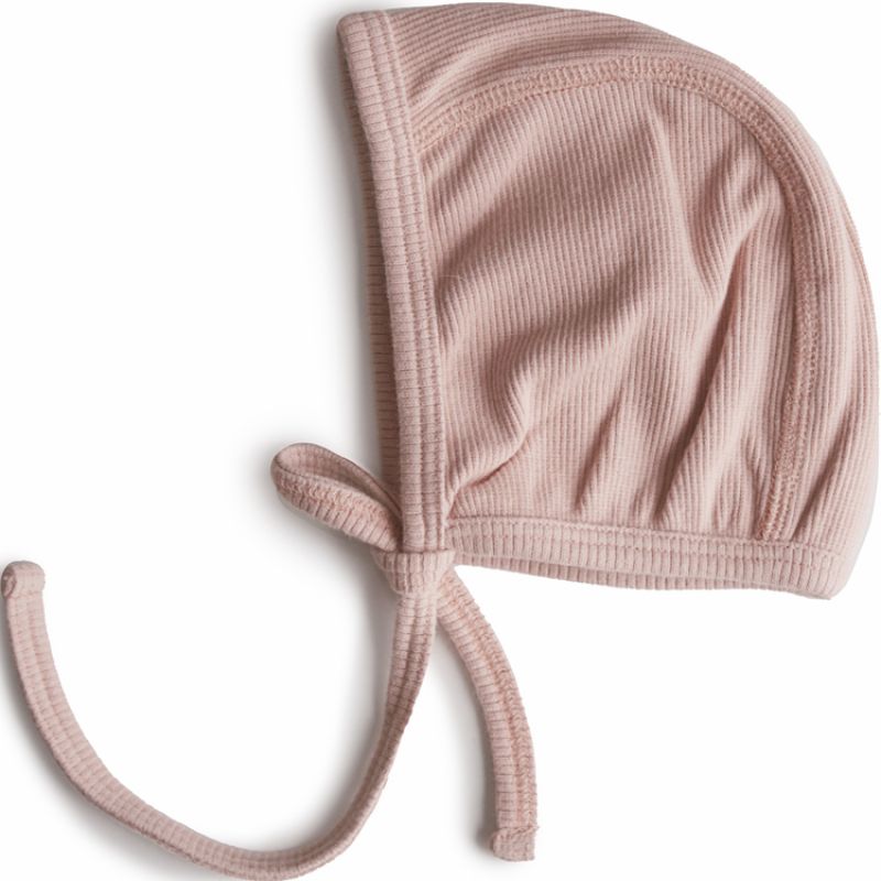 Bonnet de naissance à nouer Blush Mushie