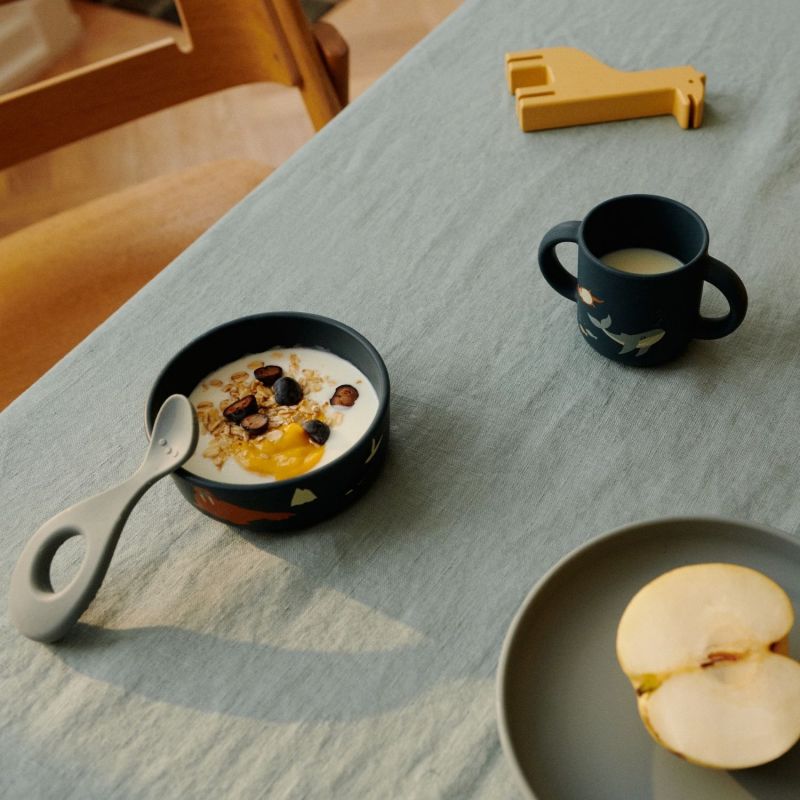 Coffret repas en silicone Vivi Arctic Sea (4 pièces) Liewood Ambiance 3