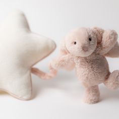 Peluche musicale Bashful Lapin Blush (30 cm)