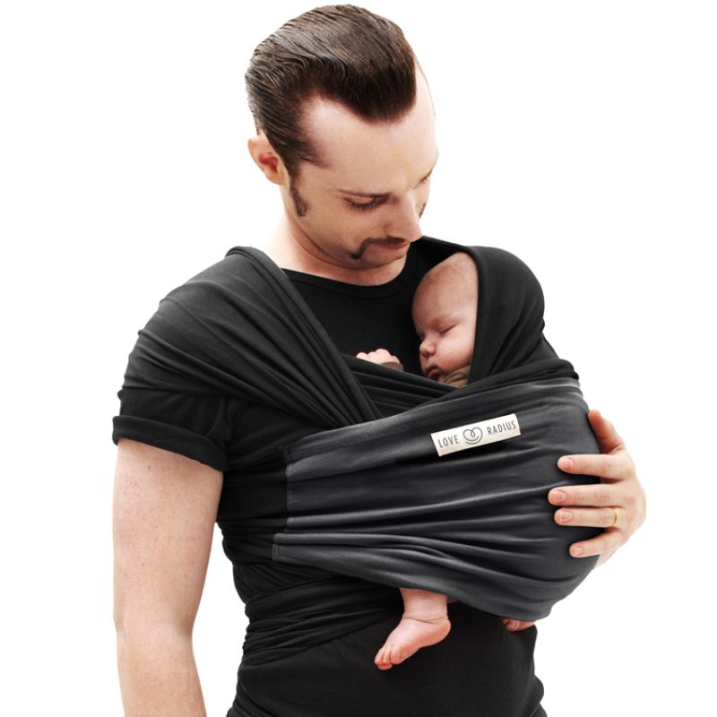 Echarpe de portage L'Originale noire poche anthracite Love Radius Ambiance 3