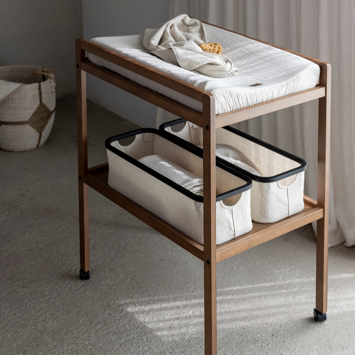table a langer avec roulettes