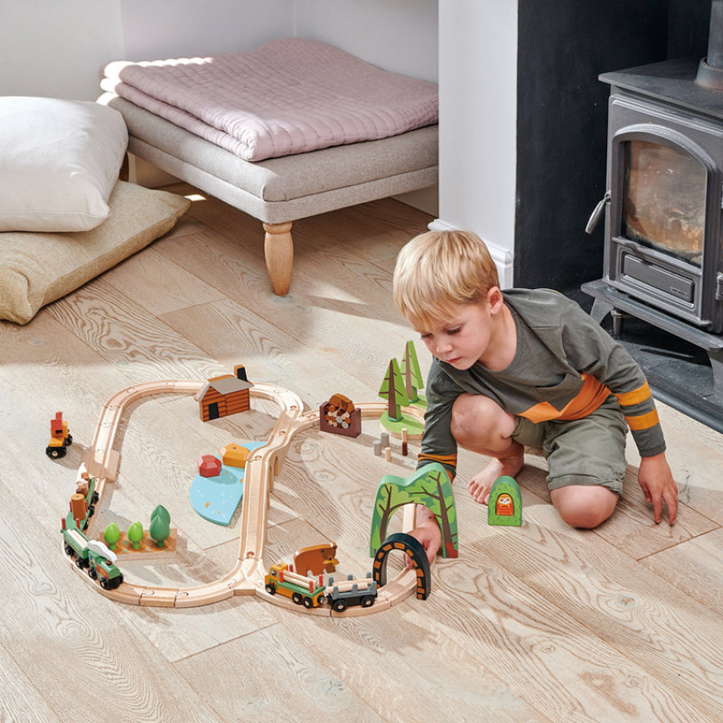 Le circuit de train en bois excursion en forêt Ensemble de 30 pièces, Tender Leaf Toys, Jouets et peluches, Enfants