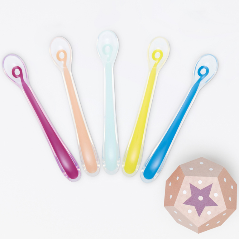 Lot de 5 cuillères 1er âge Baby Spoons (Babymoov) - Couverture