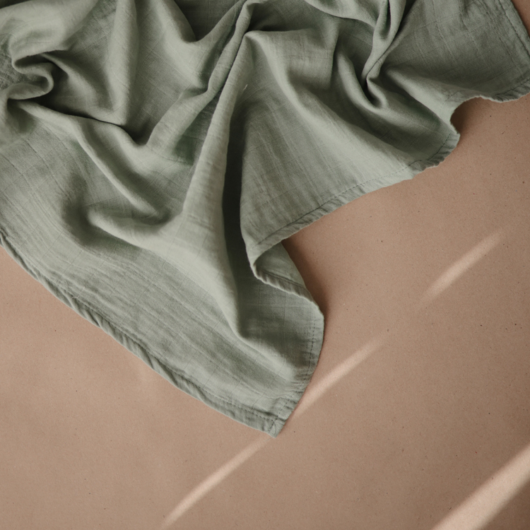 Maxi lange en coton bio Roman green (120 x 120 cm) (Mushie) - Image 5